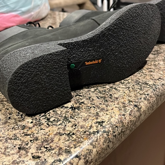 EUC Timberland black nubuck booties - Picture 4 of 4